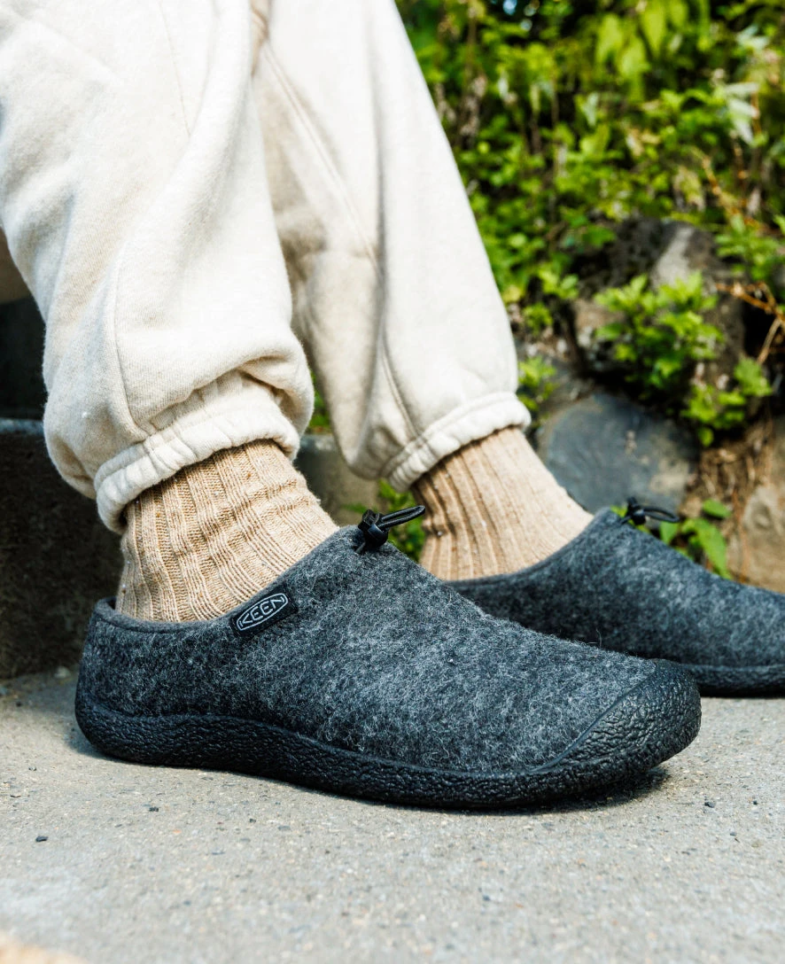 Keen Men's Howser III Slide | Charcoal Grey Felt/Black 8 Keen Men's Howser III Slide | Charcoal Grey Felt/Black - Image 8