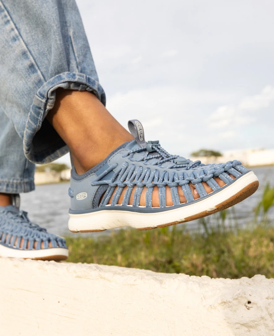 Keen Women's UNEEK O3 Sneaker Sandal | Black/Star White 9 Keen Women's UNEEK O3 Sneaker Sandal | Black/Star White - Image 9