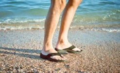 Keen Men's Kona Leather Flip-Flop | Java/Dark Earth -Keen 1029143 FullBleed bb985ac3 4be6 494f 9ba0 13b7488cf276