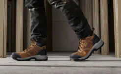 Keen Men's Evanston 6" ESD Boot (Carbon Toe) | Bison/Black -Keen 1029390 lifestyle 01 1