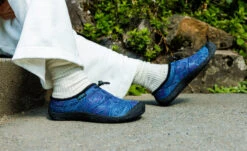 Keen Women's Howser III Slide | Black/Blue Atoll 15 Keen Women's Howser III Slide | Black/Blue Atoll -Keen 1029440 desktop lifestyle 01