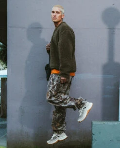 Keen Men's Hightrail Waterproof Hiking Shoe | Winter Moss/Gold Flame 17 Keen Men's Hightrail Waterproof Hiking Shoe | Winter Moss/Gold Flame -Keen 1030352Men sHightrailWaterproofHikingShoeBrindle Birch03 05644ead 5b52 4aba a4fb 0c453f287a83