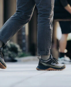 Keen Men's Hightrail Waterproof Hiking Shoe | Steel Grey/Forest Night -Keen 1031121Men sHightrailWaterproofHikingShoeSteelGrey ForestNight02