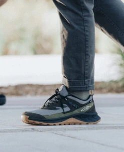 Keen Men's Hightrail Waterproof Hiking Shoe | Steel Grey/Forest Night -Keen 1031121Men sHightrailWaterproofHikingShoeSteelGrey ForestNight03