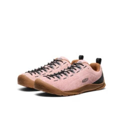 Keen Men's Jasper Sneaker X Highsnobiety | Pink/Gum 11 Keen Men's Jasper Sneaker X Highsnobiety | Pink/Gum -Keen 1589a23a0fbc65213bda3ac36df2c650a555296d