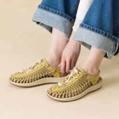 Keen Women's UNEEK Sneaker X IWD | Mimosa 2 17 Keen Women's UNEEK Sneaker X IWD | Mimosa 2 -Keen 884x884 0217 mimosa 2