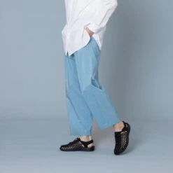 Keen Men's UNEEK Sneaker | Black/Black -Keen 884x884 1 24 update zenshin m uneek pdp 1