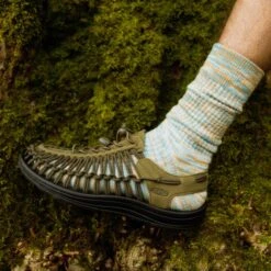 Keen Men's UNEEK Sneaker | Dark Olive/Black -Keen 884x884 emea uneek og 1