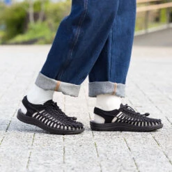 Keen Women's UNEEK Sneaker | Black/Black 16 Keen Women's UNEEK Sneaker | Black/Black -Keen 884x884 pdp mkp w uneek og 1