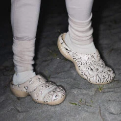 Keen Women's Yogui Arts Clog X Hide And Seek | H&S Sand -Keen 884x884 yogui h s w 1