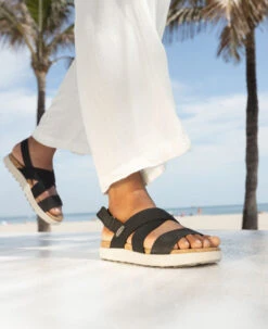 Keen Women's Elle Criss Cross Sandal | Brindle/Birch 17 Keen Women's Elle Criss Cross Sandal | Brindle/Birch -Keen CrissCrossRight f7268193 b928 4ab9 9e63 8a9fc8eacc85