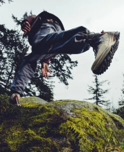 Keen Men's Zionic NXT Waterproof Hiking Shoe | Safari/Red Ochre -Keen F25 ZionicNXTA PDP LIFESTYLE 06 45423ec4 5325 4887 8742 27431f4c7cb0