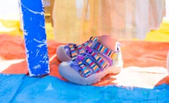 Keen Big Kids' Newport H2 Sandal X Iro To Ikiru Wo Tukuru Fuku | Iro To Ikiru Wo Tukuru Fuku -Keen IROTOIKIRUA PDPLifestyleNEWPORTH21 de49d372 1159 48be a593 106988b0ce17