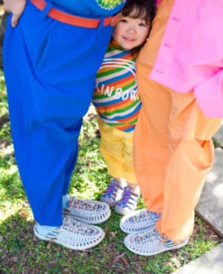 Keen All Gender UNEEK II Convertible X Iro To Ikiru Wo Tukuru Fuku | Multi/Birch -Keen IROTOIKIRUA PDPLifestyleUNEEK3