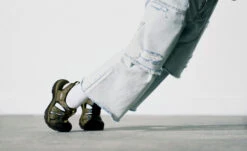 Keen Men's Newport Retro Sandal X Études Studio | Etudes Olive -Keen KEENxEtudes PDP Lifestyle 1030633 Horizontal