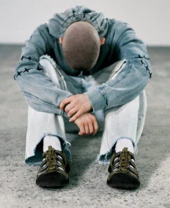 Keen Men's Newport Retro Sandal X Études Studio | Etudes Olive -Keen KEENxEtudes PDP Lifestyle 1030633 Vertical 3