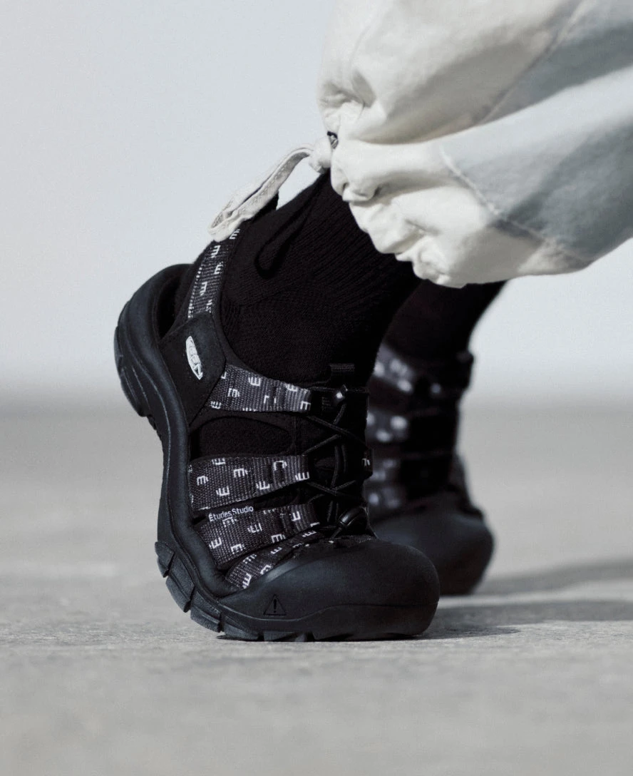 Keen Men's Newport Retro Sandal X Études Studio | Etudes Black 8 Keen Men's Newport Retro Sandal X Études Studio | Etudes Black - Image 8