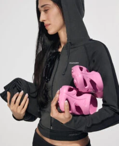 Keen All Gender Shanti Clog X Madhappy | Pink 16 Keen All Gender Shanti Clog X Madhappy | Pink -Keen KEENxMADHAPPY lifestyle 02