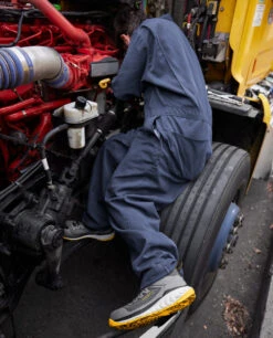 Men's Arvada Mid Work Sneaker (Carbon Toe) | Black/Keen Yellow -Keen KPD 191 PDP Arvada 1027652 Left Image