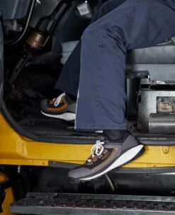 Keen Men's Arvada Work Sneaker (Carbon Toe) | Plaza Taupe/Black 17 Keen Men's Arvada Work Sneaker (Carbon Toe) | Plaza Taupe/Black -Keen KPD 191 PDP Arvada 1027653 Right Image e9e1d610 736d 4962 bf60 27f21be8c0b9