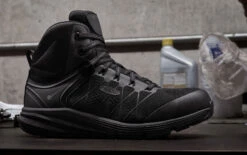 Keen Men's Vista Energy Mid (Carbon Toe) | Black/Raven -Keen KPD 212 EnhancedPDP VistaEnergy 1024592 Image Top