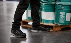 Keen Men's Vista Energy ESD (Carbon Toe) | Vapor/Black -Keen KPD 212 EnhancedPDP VistaEnergy 1024604 Image Top