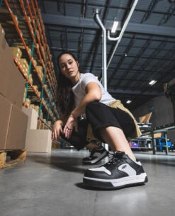 Keen Women's Overton Work Shoe (Carbon Toe) | Toadstool/Star White -Keen KPD 2130 FW24 EnhancedPDP Overton 1029861 Image Right