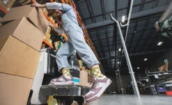 Keen Women's Overton Work Shoe (Carbon Toe) | Toadstool/Star White -Keen KPD 2130 FW24 EnhancedPDP Overton 1029861 Image Top