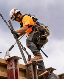 Keen Men's Liberty 6" Boot (Soft Toe) | Leather Brown/Birch -Keen KPD 2358 PDP Liberty 1030603 Lifestyle Left