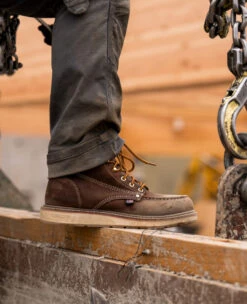 Keen Men's Liberty 6" Waterproof Boot (Carbon Toe) | Chestnut/Gum -Keen KPD 2358 PDP Liberty 1030604 Image Right