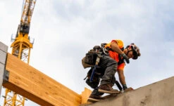 Keen Men's Liberty 6" Waterproof Boot (Carbon Toe) | Chestnut/Gum -Keen KPD 2358 PDP Liberty 1030604 Image Top