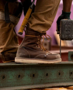 Keen Men's Liberty 8" Waterproof Boot (Carbon Toe) | Chestnut/Gum -Keen KPD 2358 PDP Liberty 1030606 Lifestyle Right