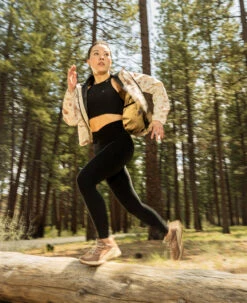 Keen Women's Zionic Waterproof Hiking Shoe | Warm Taupe/Raw Umber -Keen KPD 3248 SS24 KEEN 10299789 mage Right