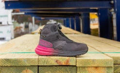 Keen Women's Snapline RF Waterproof Boot (Carbon Toe) | Magnet/Black -Keen KPD 3696 PDP SnaplineRatchetFit 1030707 Lifestyle 01 Top