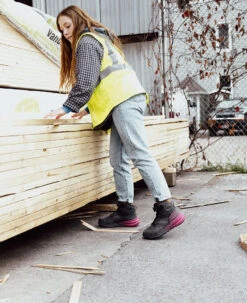 Keen Women's Snapline RF Waterproof Boot (Carbon Toe) | Magnet/Black -Keen KPD 3696 PDP SnaplineRatchetFit 1030707 Lifestyle 02 Left