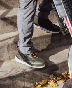 Keen Men's Synchro Waterproof Work Boot (Carbon Toe) | Forest Night/Gum -Keen KPD 3698 PDP Synchro 1030303 2 Image Left