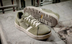 Keen Men's Kenton Work Shoe (Soft Toe) | Winter Moss/Birch -Keen KPD 5143 PDP Kenton SoftToe 1031317 Lifestyle 1