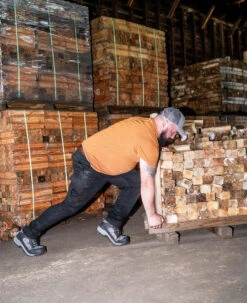 Keen Men's Skokie Waterproof Work Boot (Carbon Toe) | Magnet/Black -Keen KPD 5147 PDP Skokie 1031217 Lifestyle 03 Right