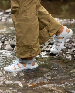 Keen Women's Newport H2 | Monochrome/Toadstool -Keen NewportH2A PDPLifestyleImage W 03 3a43248b 0248 4bb6 be25 6f41525267b3