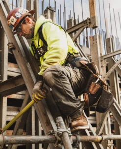 Keen Men's Cincinnati 6" Waterproof Boot (Soft Toe) | Belgian/Sandshell 15 Keen Men's Cincinnati 6" Waterproof Boot (Soft Toe) | Belgian/Sandshell -Keen SDD 505 PDP Cincinnati 1023223 Right Image