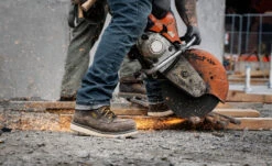 Keen Men's Cincinnati 6" Waterproof Boot (Carbon Toe) | Dark Chocolate/Sandshell -Keen SDD 505 PDP Cincinnati 1026885 Top Image