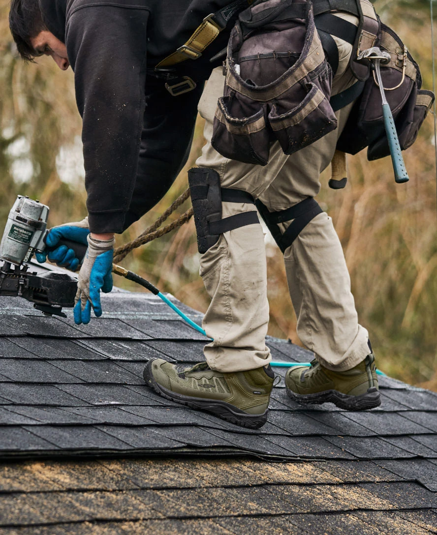 Keen Men's Reno Mid Waterproof (Carbon Toe) | Magnet/Black 8 Keen Men's Reno Mid Waterproof (Carbon Toe) | Magnet/Black - Image 8