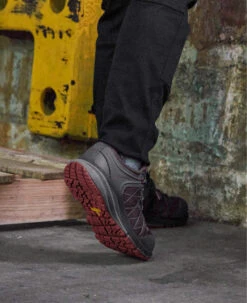 Keen Women's Vista Energy (Carbon Toe) | Magnet/Rhubarb 15 Keen Women's Vista Energy (Carbon Toe) | Magnet/Rhubarb -Keen SDD 554 VistaEnergy 1026662 Right Image