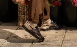 Keen Men's UNEEK Sneaker | Black/Plaza Taupe -Keen UNEEKPDPLifestyle1Mens 5effdb07 c9a6 4ee6 9550 a983c6b01665