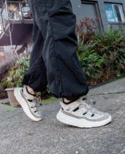 Keen Women's WK450 Walking Sandal | Black/Black -Keen WK450SandalPDPLifestyle2