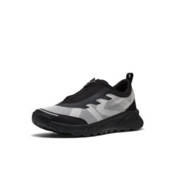Keen Men's TTS Zip Sneaker | Black/Black -Keen f5eb3435f63bb662ec7845b9f9d409a118da59c9