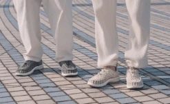 Keen Men's UNEEK O3 Sneaker Sandal | Black/Star White -Keen uneek03PDPLifestyle1Mens 9980e924 555c 419d ba43 c49146a32d3d